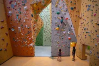 kletterhalle-rockarena-meran-seilbereich-innen
